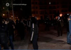 Ουρές πιστών έξω από τον Άγιο Δημήτριο Θεσσαλονίκης για αγιασμό