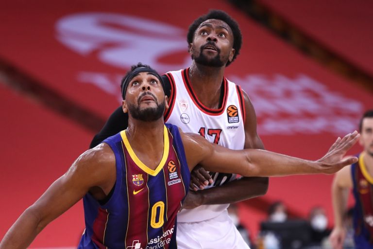 Τα λάθη πρόδωσαν τον Ολυμπιακό