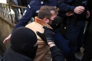 Στην ανακρίτρια ο προπονητής που κατηγορείται για τον βιασμό 11χρονης αθλήτριας ιστιοπλοΐας
