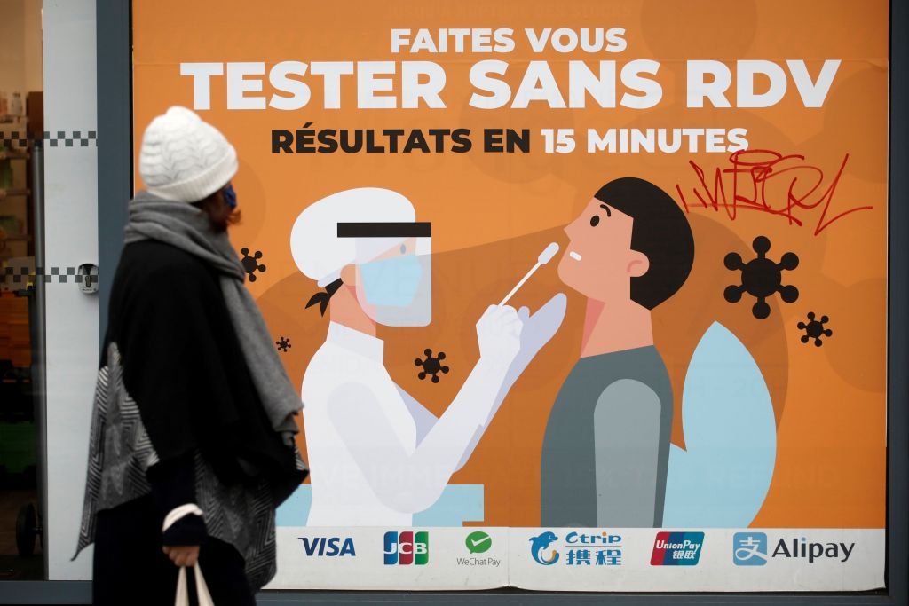 Γαλλία : Με αρνητικά μοριακά τεστ η είσοδος στους ταξιδιώτες εκτός ΕΕ