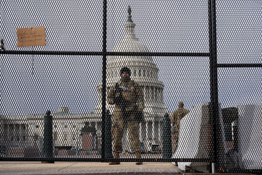 ΗΠΑ : Εγγραφα φωτιά για πραξικόπημα «καίνε» τον Τραμπ