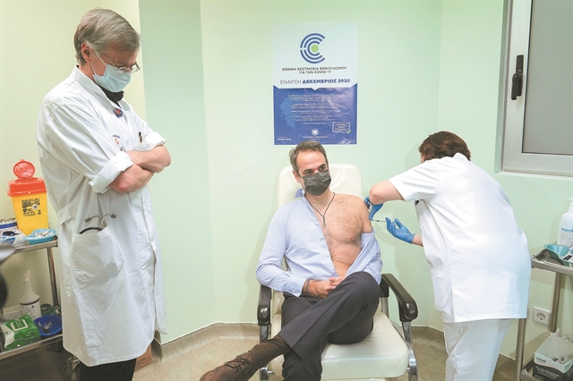 Πρεμιέρα με εκπτώσεις και ουρές καταναλωτών