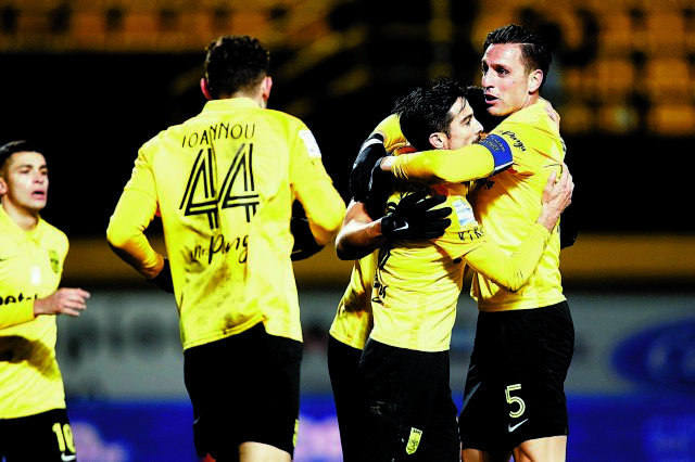 Νίκη με… υπογραφή