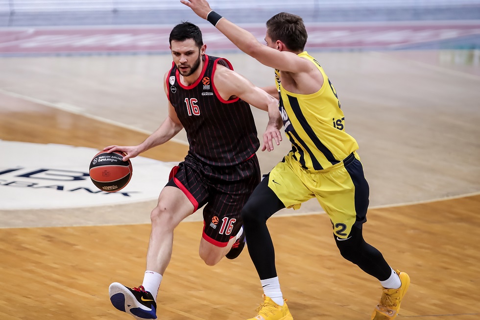 Ολυμπιακός : Μόλις δύο νίκες σε δέκα ματς χωρίς τον Παπανικολάου