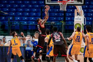 Μακάμπι Τελ Αβίβ – Ολυμπιακός: Έλιωσε Μακάμπι και διαιτητές