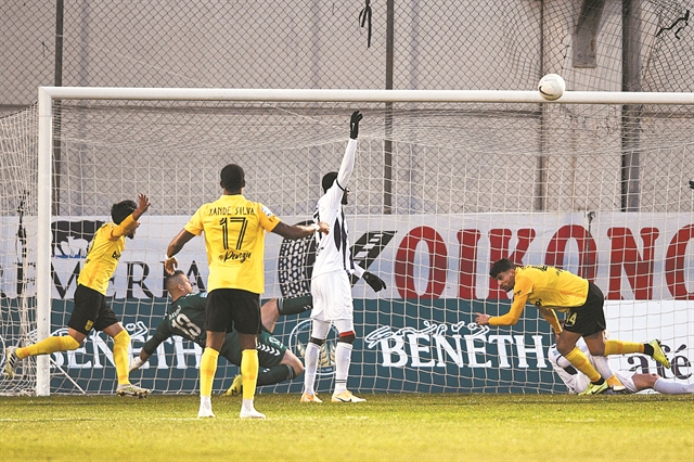 Γκολ από την άμυνα