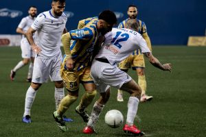 Σημάδευαν τα δοκάρια Παναιτωλικός και Λαμία