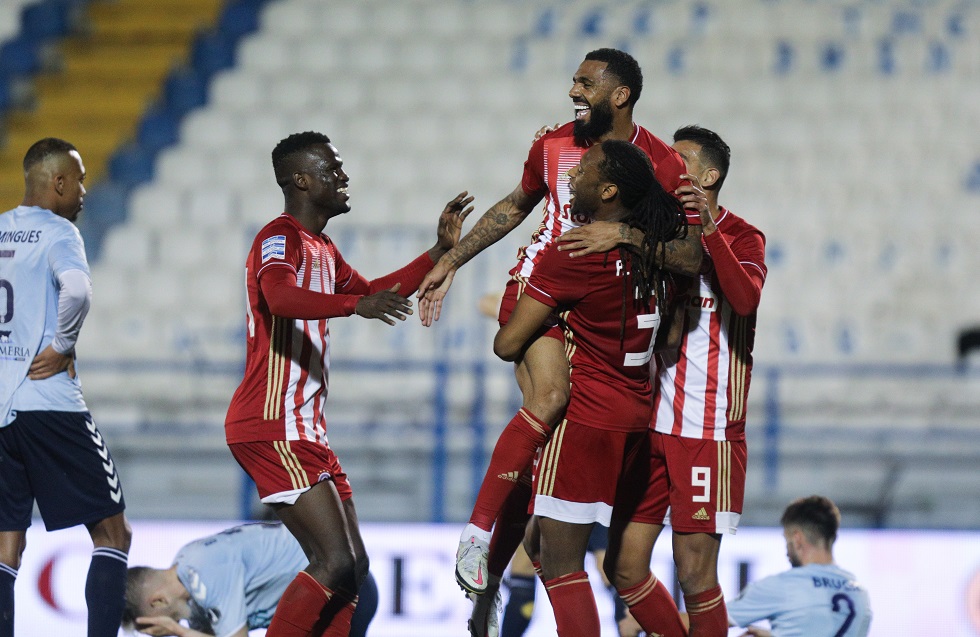 Χασάν και Ανδρούτσος «υπέγραψαν» τη νίκη του Ολυμπιακού