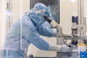 Στα 605 τα νέα κρούσματα και 24 οι θάνατοι – Στους 292 οι διασωληνωμένοι