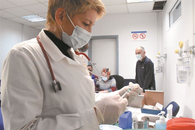 Εμβόλια: μεταξύ ηθικής και ρεαλισμού