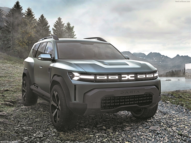 Ο μεγάλος αδελφός δείχνει τα δόντια του