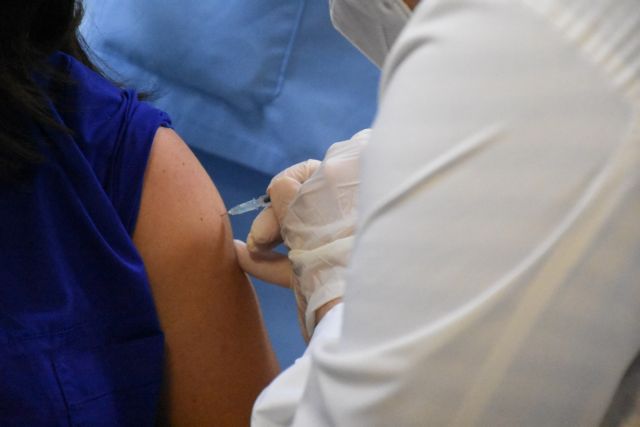 Άκης Σκέρτσος: Στην 5η θέση η Ελλάδα στην «κούρσα» των εμβολιασμών