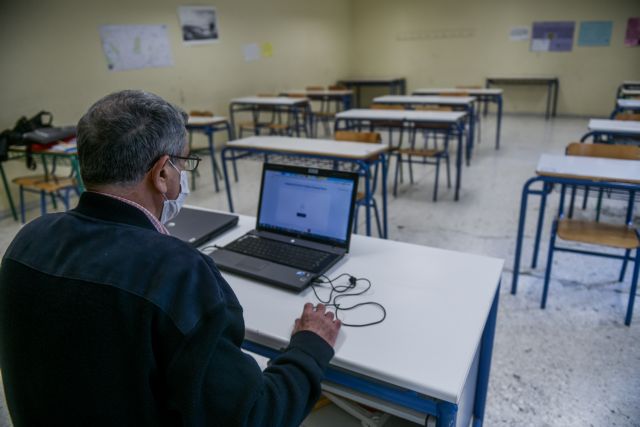 Σαρηγιάννης: Καλύτερα να πάμε στις 25 Ιανουαρίου το άνοιγμα των σχολείων | tanea.gr