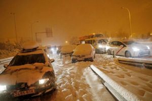 Ισπανία : Ασύλληπτες εικόνες από την χιονοθύελλα – Η χειρότερη χιονόπτωση των τελευταίων 50 ετών
