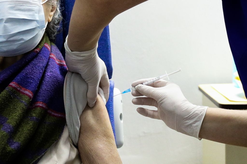 Κοροναϊός : Ξεκίνησε ο εμβολιασμός των ατόμων άνω των 85 ετών