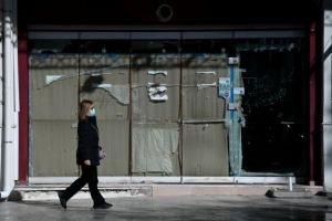 Δεν θα μπει κόφτης στα SMS στο 13033 – Εξετάζεται το χρονόμετρο στα ψώνια