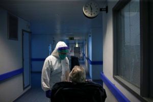 Κοροναϊός : Ανοίγουν Δευτέρα τα σχολεία σε όλη τη χώρα, μόνο τα Γυμνάσια στην Αττική