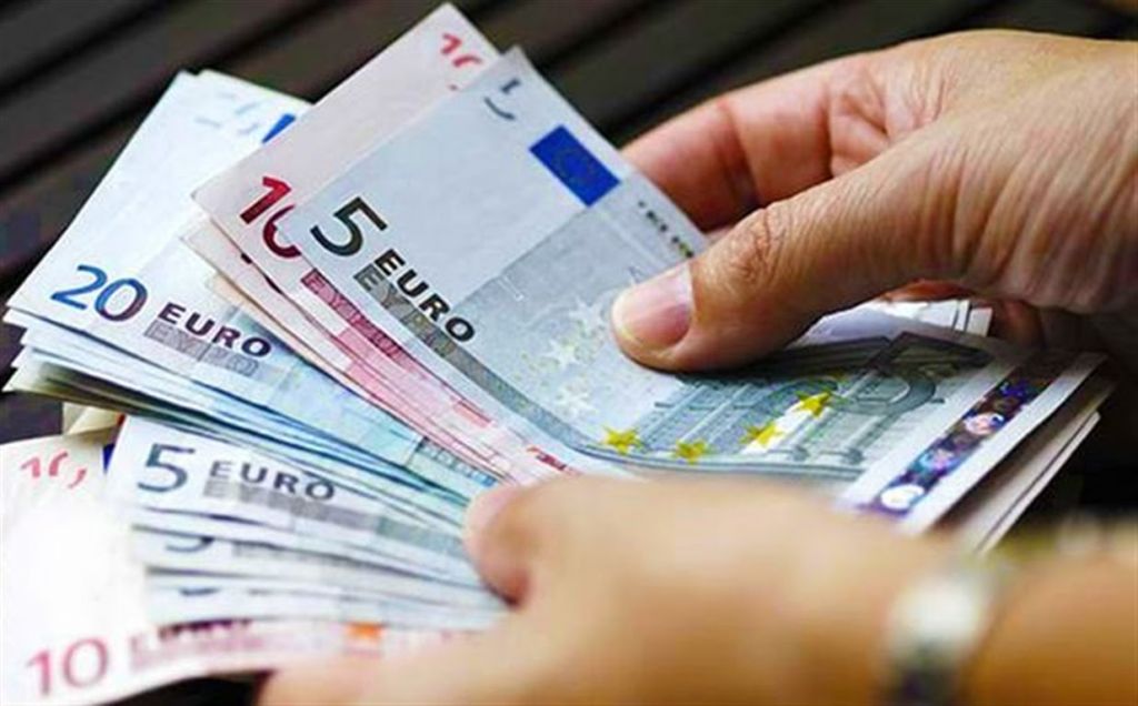 Αναδρομικά έως 3.394 ευρώ περιμένουν οι συνταξιούχοι