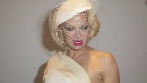 «Η Πάμελα Άντερσον μου έφαγε τον άνδρα» καταγγέλλει η πρώην του νέου συζύγου της σταρ