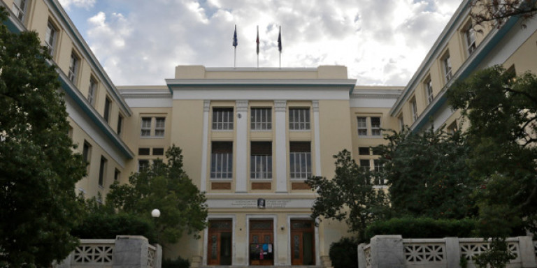 «Ναι» στην πανεπιστημιακή αστυνομία από τη Σύγκλητο