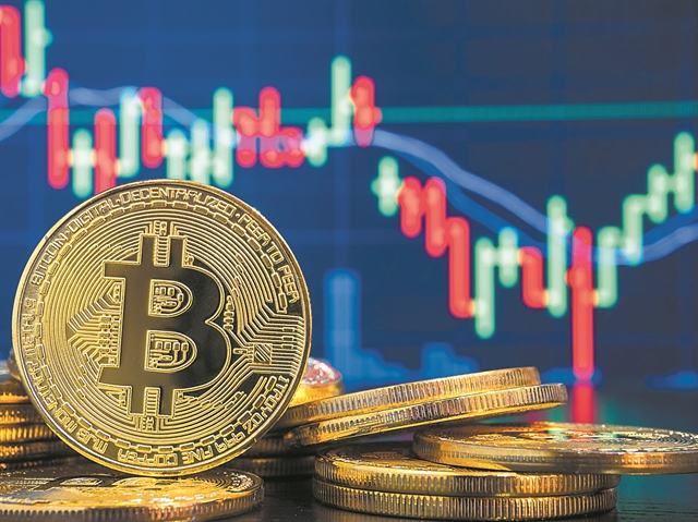 Ξέφρενο ράλι του bitcoin, «πέταξε» στα $37.500