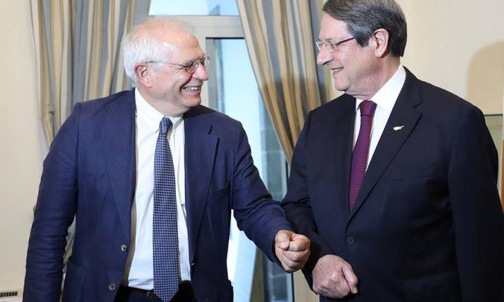 Αναστασιάδης και Μπορέλ συζήτησαν για τη σύγκληση της άτυπης Πενταμερούς Διάσκεψης