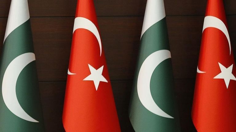 Στρατιωτική συμφωνία συνεργασίας μεταξύ Τουρκίας και Πακιστάν | tanea.gr