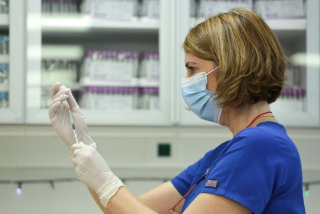 ΠΟΕΔΗΝ : Εχουν εξασφαλισθεί εμβόλια μόνο για το 50% των υγειονομικών | tanea.gr