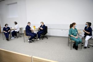 Η πρώτη παρενέργεια από το εμβόλιο της Pfizer αναφέρθηκε στην Φινλανδία