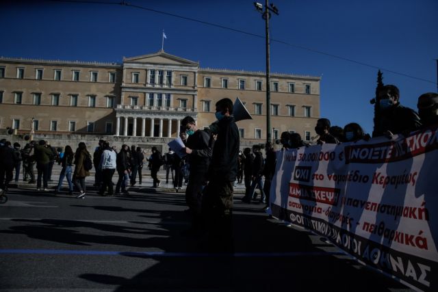 Στα άκρα η κόντρα για τις αλλαγές στα πανεπιστήμια – Ξανά στους δρόμους οι φοιτητές