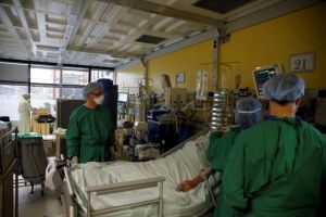 Κατά 24,2% αυξήθηκαν τα κρούσματα την τελευταία εβδομάδα – Πρωταθλήτρια η Αττική