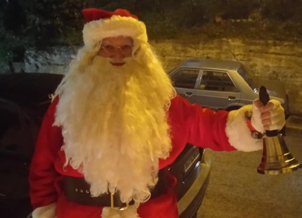 Θρήνος στη Λαμία: Πέθανε ο «Άη Βασίλης» της πόλης