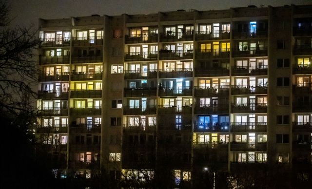 H Eυρώπη ξανακλείνεται στο σπίτι υπό το φόβο του τρίτου κύματος