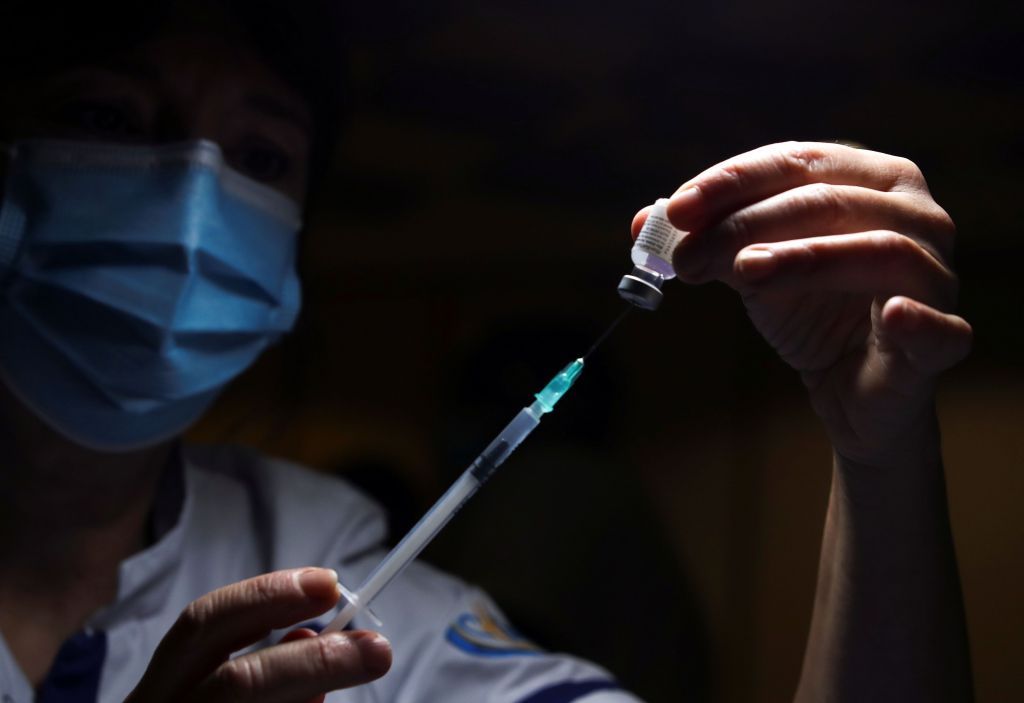 Μόσιαλος στο MEGA : Η Ευρώπη άργησε στο θέμα των εμβολίων