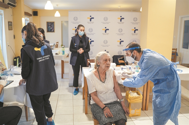 Πόσα εμβόλια θα έρθουν στην Ελλάδα μέχρι το τέλος Μαρτίου – 700.000 τα κλεισμένα ραντεβού ως τον Απρίλιο