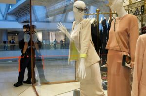 Γώγος στο MEGA: Άνοιγμα λιανεμπορίου με κανόνες – Συνεδριάζει η επιτροπή