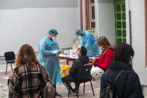 Rapid test σε εκπαιδευτικούς στη Θεσσαλονίκη