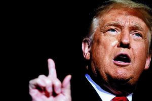 ΗΠΑ : «Κόκκινη κάρτα» στον Τραμπ και από Youtube