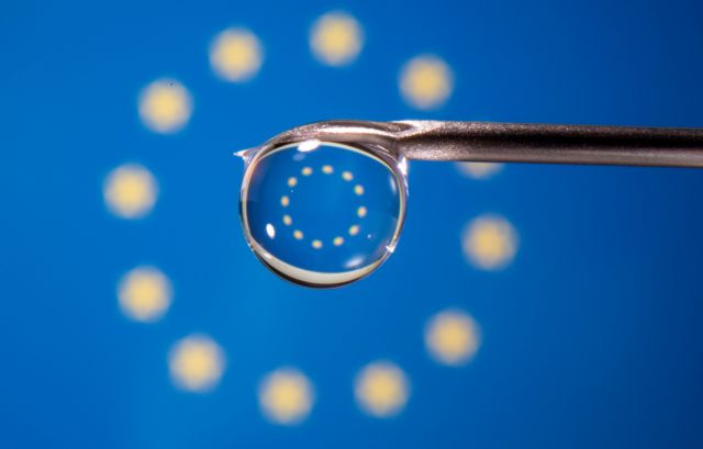 Στη δημοσιότητα το συμβόλαιο της AstraZeneca με την ΕΕ για τα εμβόλια