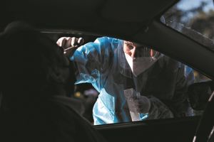 Κάθε χώρα βάζει και διαφορετικό όριο ηλικίας!