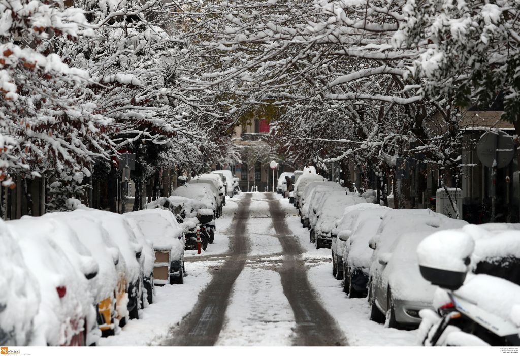 Στην κατάψυξη η Ελλάδα – Χιόνια και πολικές θερμοκρασίες και την Παρασκευή