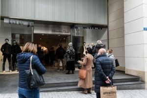 Τσίπρας για λιανεμπόριο : Χωρίς μέτρα στήριξης έρχονται λουκέτα – Τι προτείνει