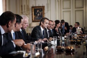 Θέμα ημερών ο ανασχηματισμός