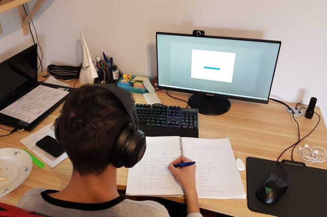 Κλειστά σχολεία από την Πέμπτη στην Αττική : Πώς θα γίνεται το μάθημα, τι θα γίνει με τις απουσίες