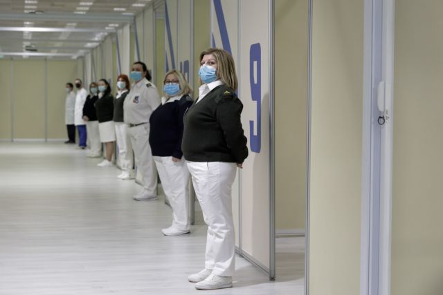 Στόχος να δημιουργηθεί το πρώτο τείχος ανοσίας μέχρι το Πάσχα λέει ο Ταραντίλης