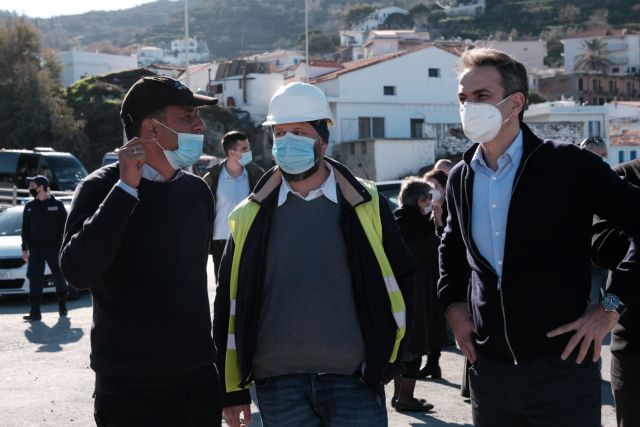 ΣΥΡΙΖΑ: Τα διεθνή μέσα διασύρουν τη χώρα για το «κορονο-γλέντι» Μητσοτάκη στην Ικαρία