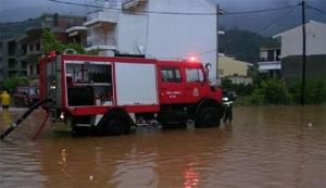Τραγωδία στον Έβρο : Πνίγηκε πυροσβέστης ενώ πήγαινε να απεγκλωβίσει μαθητές