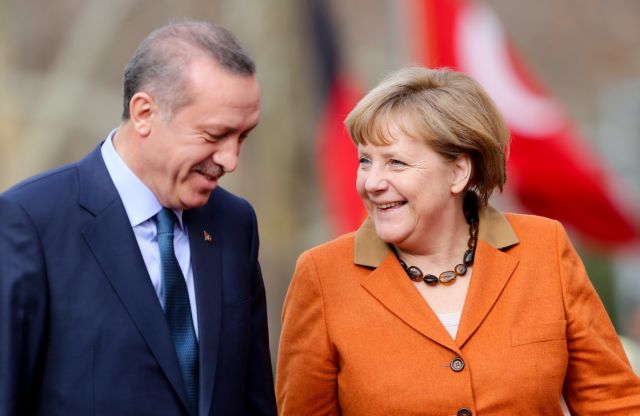 «Παζάρι» Ερντογάν με Μέρκελ για «θετική ατζέντα» στις σχέσεις με την ΕΕ