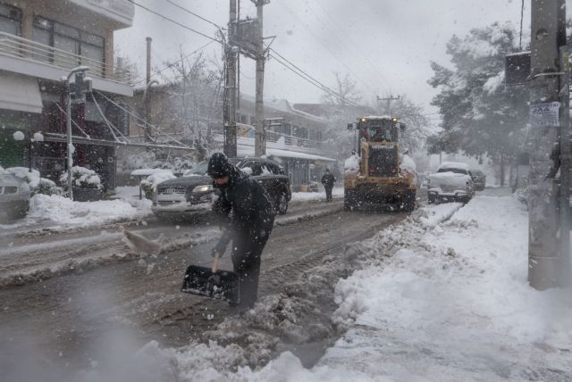 Διακοπές ρεύματος σε όλη την Ελλάδα λόγω χιονιά – Πού υπάρχουν προβλήματα στην Αττική