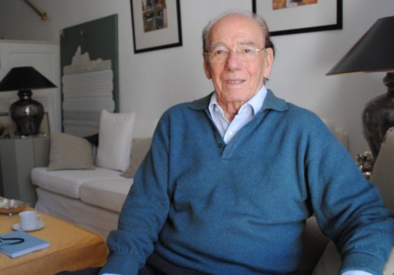 Τάκης Λαμπρόπουλος : Ο «άρχων της Columbia» που καθόρισε τη μουσική άνοιξη